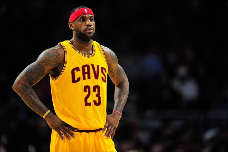 Dismal Sales for Nike's LeBron Basketball Sneakers