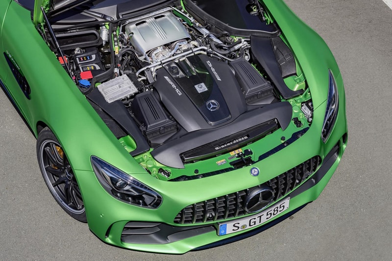 Green Mercedes-AMG GT R