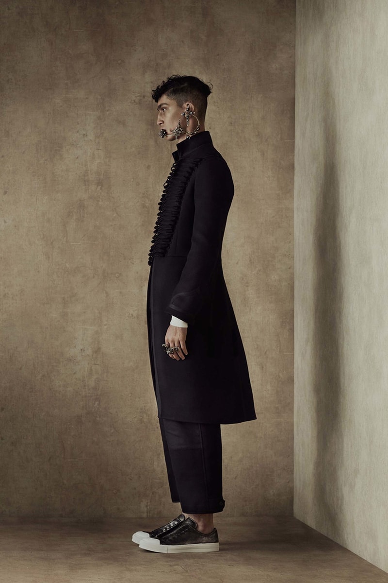 Alexander McQueen 2017 Spring Summer Collection