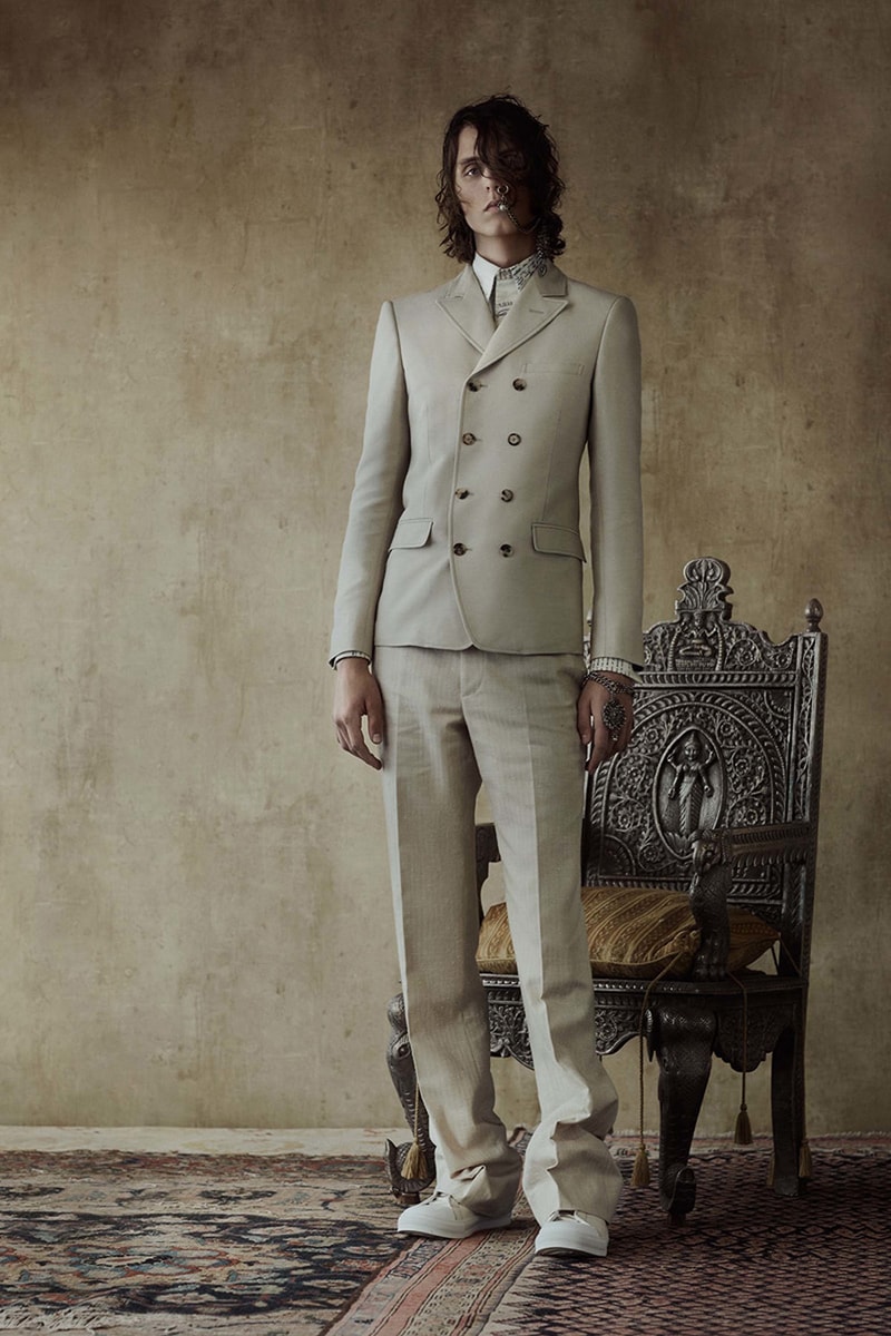 Alexander McQueen 2017 Spring Summer Collection