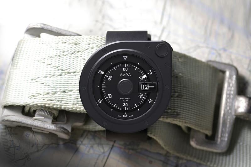 The AVRA 1-Hundred Watch Wraps a Second Display Around Its Bezel