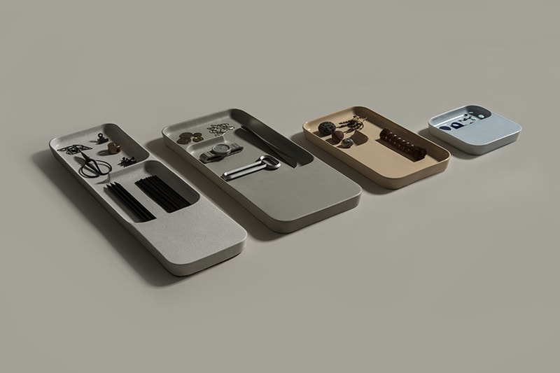 Charge Devices With This Wireless Ceramic Tray