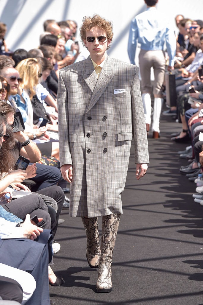 Demna Gvasalia's Balenciaga 2017 Spring/Summer Collection