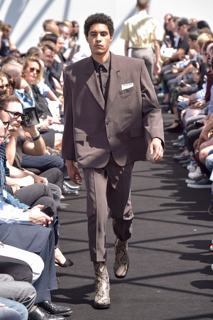 Demna Gvasalia's Balenciaga 2017 Spring/Summer Collection