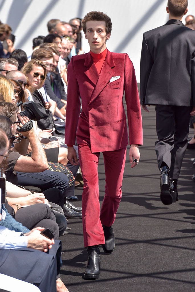 Demna Gvasalia's Balenciaga 2017 Spring/Summer Collection