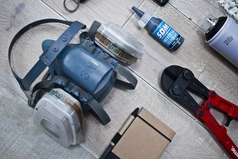Essentials Towns Graffiti Artist
