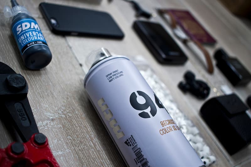 Essentials Towns Graffiti Artist