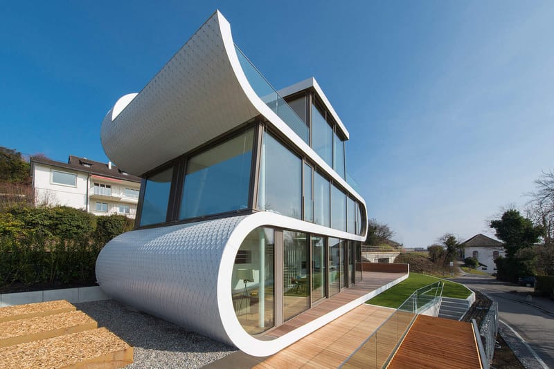 The Flexhouse Is the Epitome of Luxury Glass Home Design