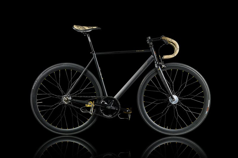 This La Strana Officina Fixed-Gear Is Too Lavish to Be Locked-Up Outside