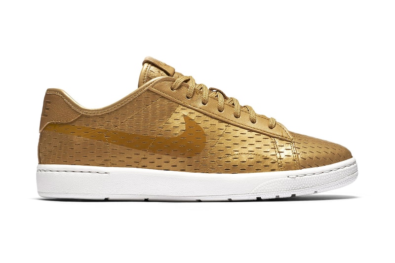 NikeCourt Tennis Classic Ultra Gold