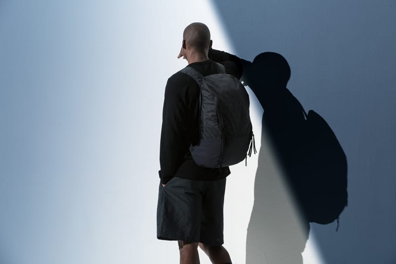 OUTLIER Introduces Ultrahigh Bags for 2016 Spring/Summer