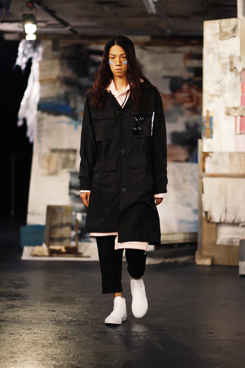 Tourne de Transmission 2017 Spring/Summer Collection