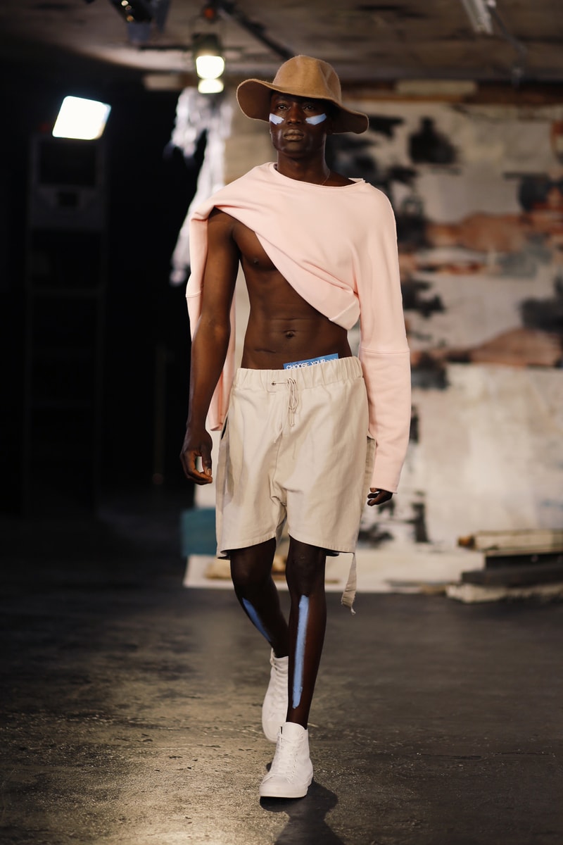 Tourne de Transmission 2017 Spring/Summer Collection