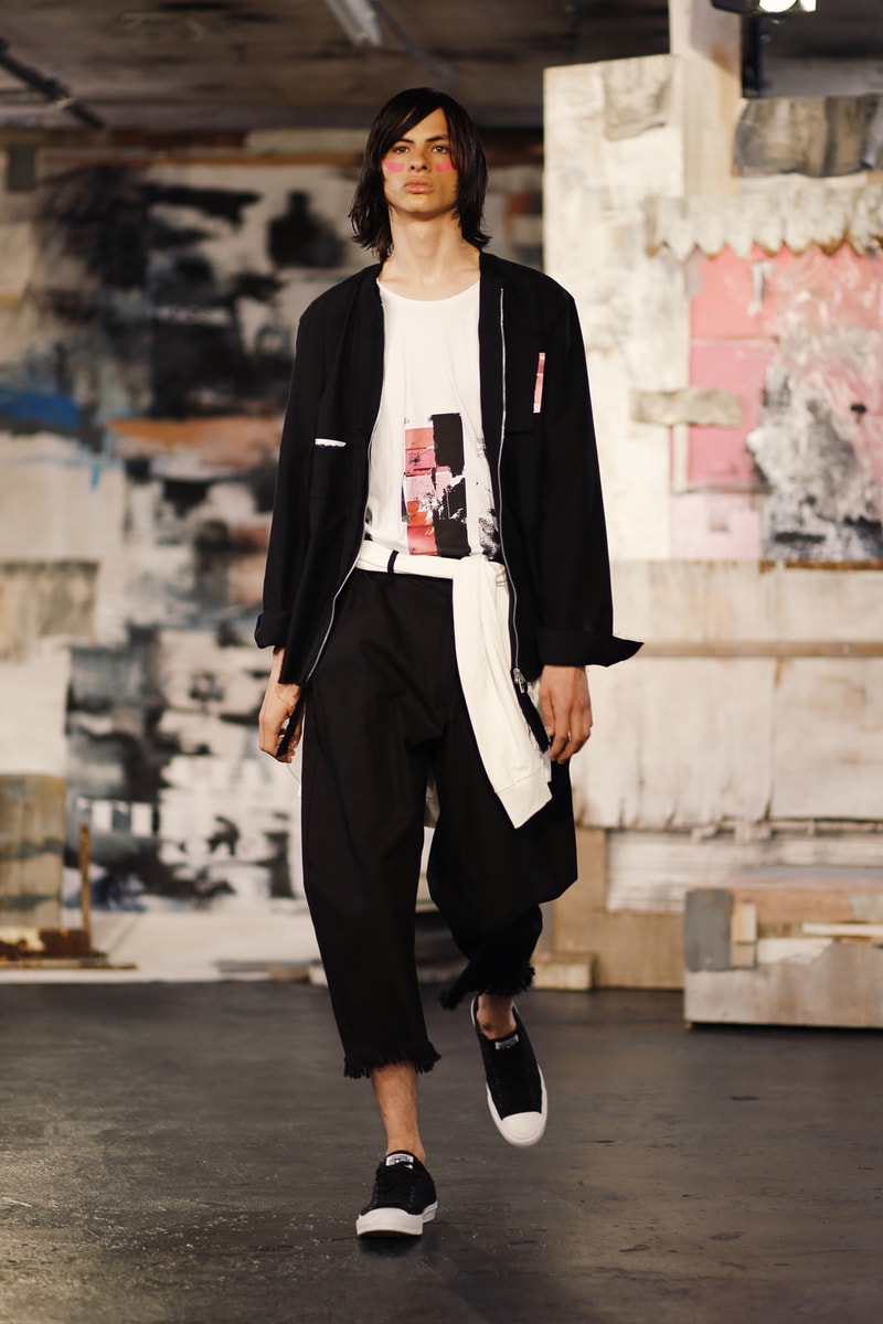Tourne de Transmission 2017 Spring/Summer Collection