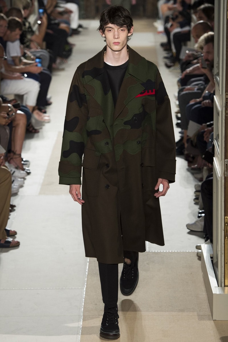 Valentino 2017 Spring/Summer Menswear Collection