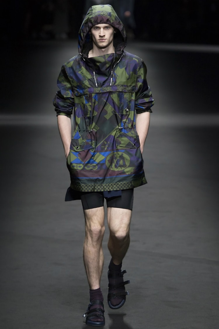 Versace Spring 2017 Menswear Collection