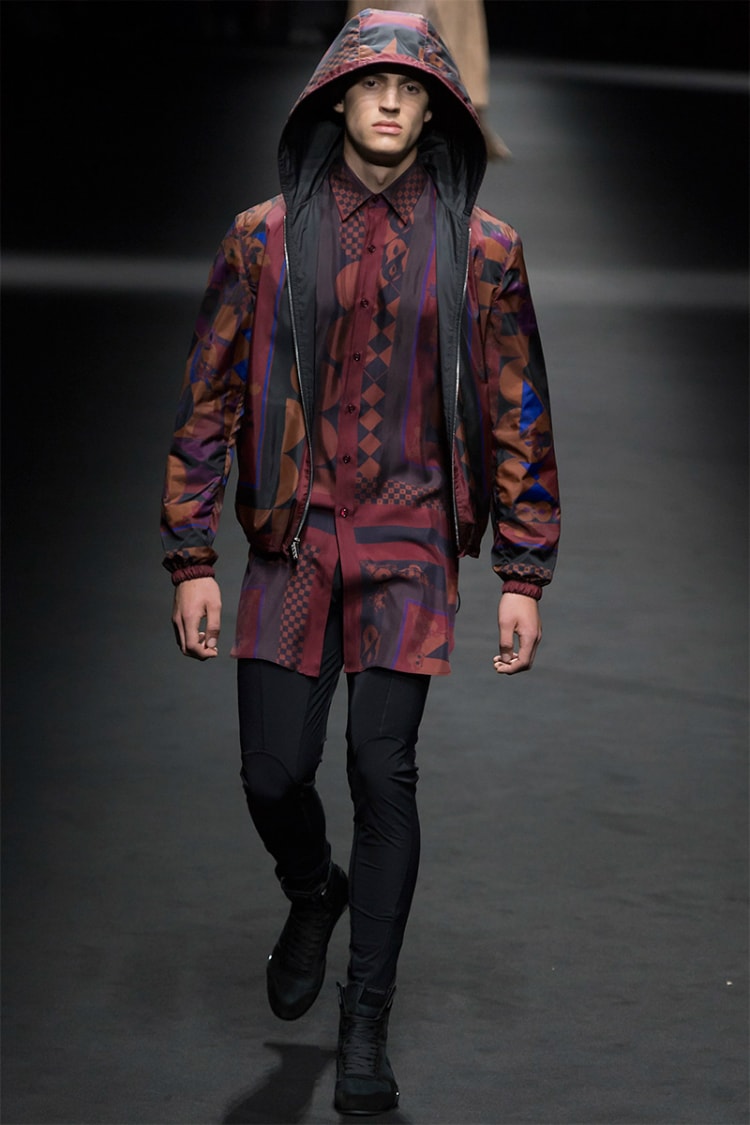 Versace Spring 2017 Menswear Collection