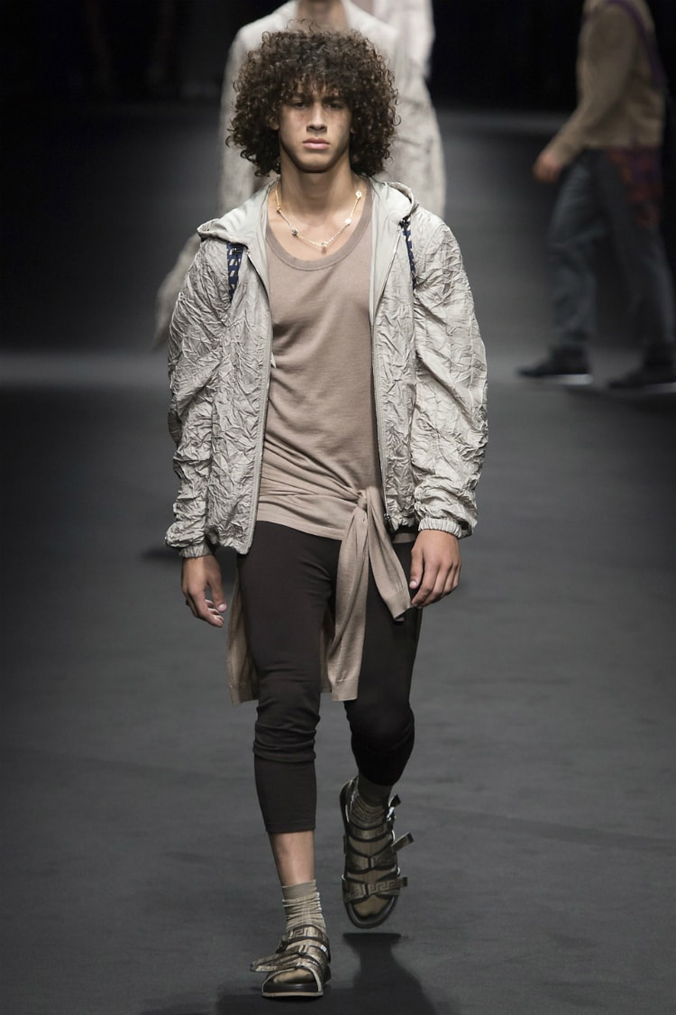Versace Spring 2017 Menswear Collection