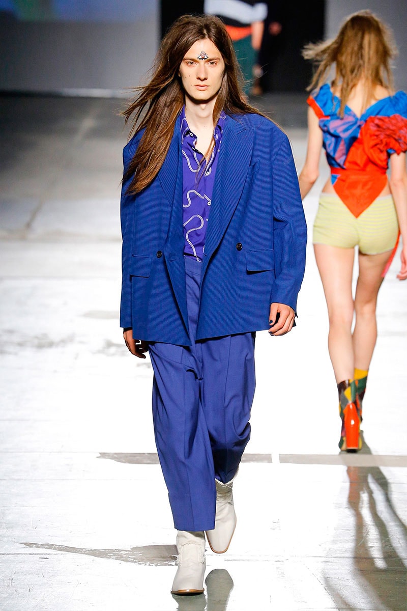 Vivienne Westwood Spring Summer 2017 Addresses Julian Assange