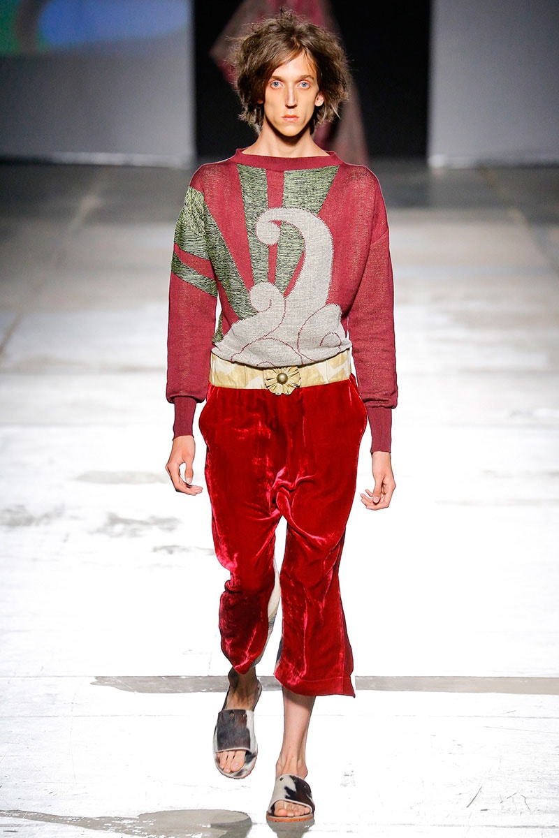 Vivienne Westwood Spring Summer 2017 Addresses Julian Assange