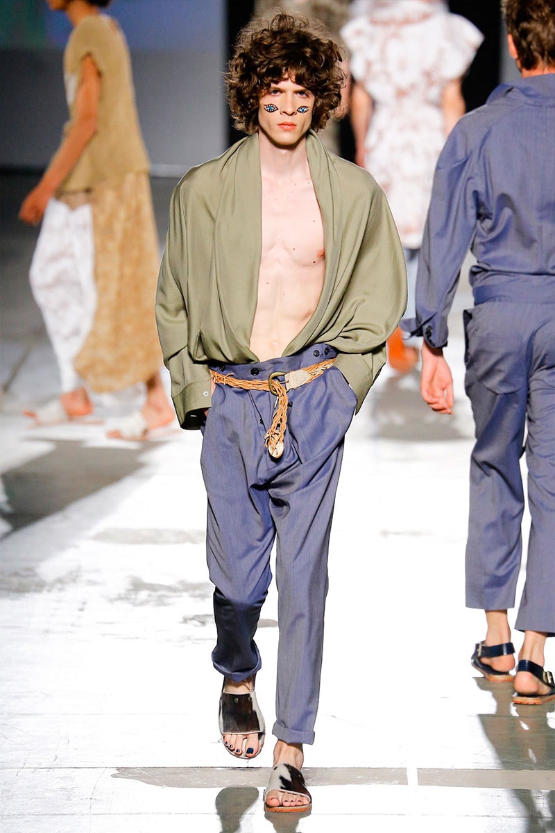 Vivienne Westwood Spring Summer 2017 Addresses Julian Assange