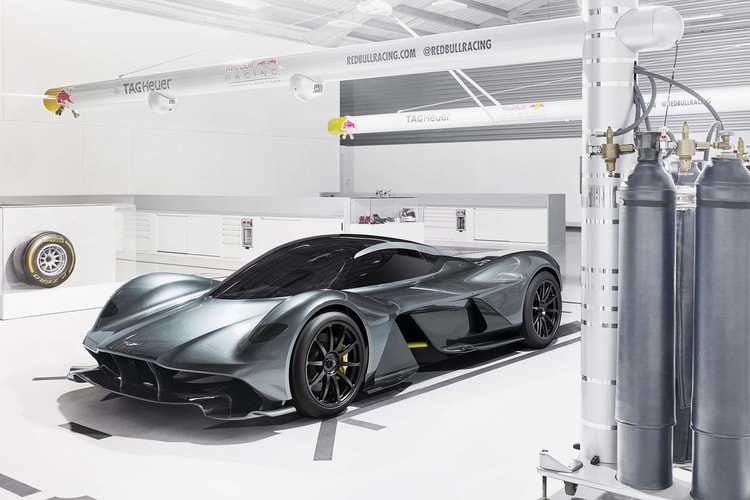 Aston Martin & Red Bull Unveil Their V12 Hypercar