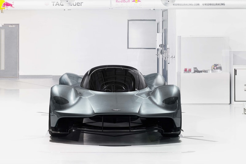 Aston Martin & Red Bull Unveil the AM-RB 001 V12 Hypercar