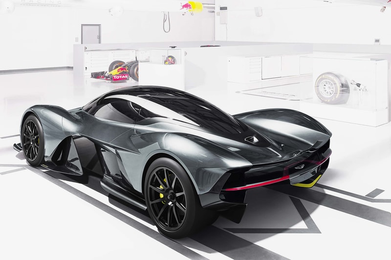 Aston Martin & Red Bull Unveil the AM-RB 001 V12 Hypercar