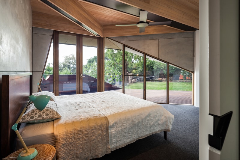 The Chamfer House by Mihaly Slocombe Architect