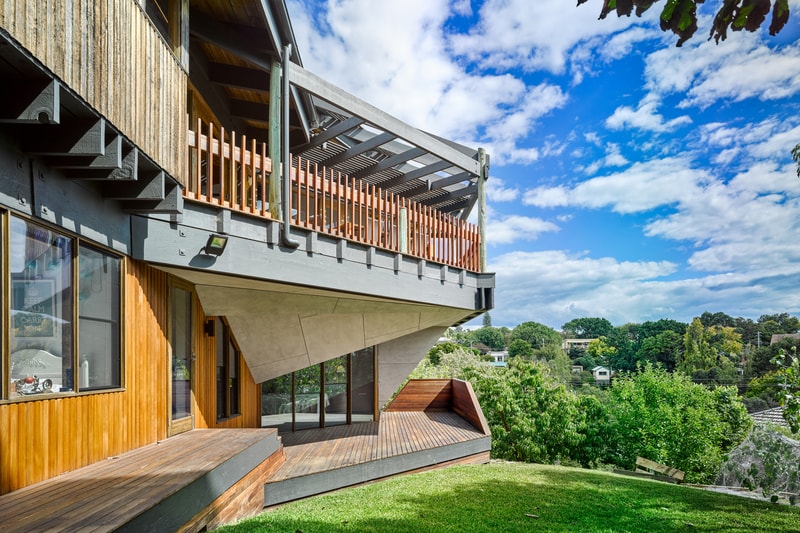 The Chamfer House by Mihaly Slocombe Architect