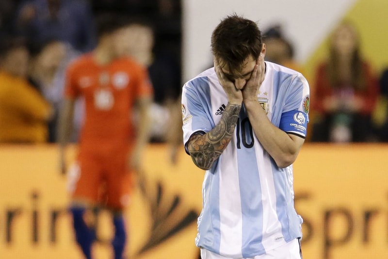 Lionel Messi Dropped from 'FIFA 17' Cover