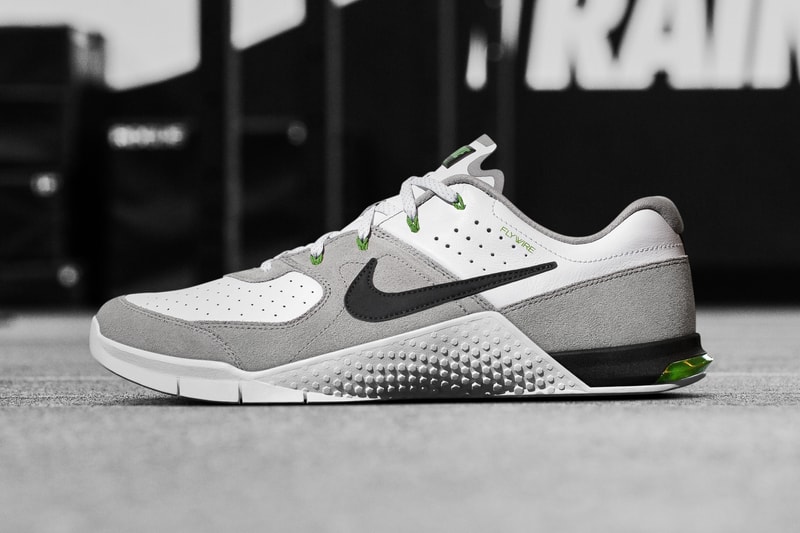 Nike Metcon 2 "Metcon Knows"