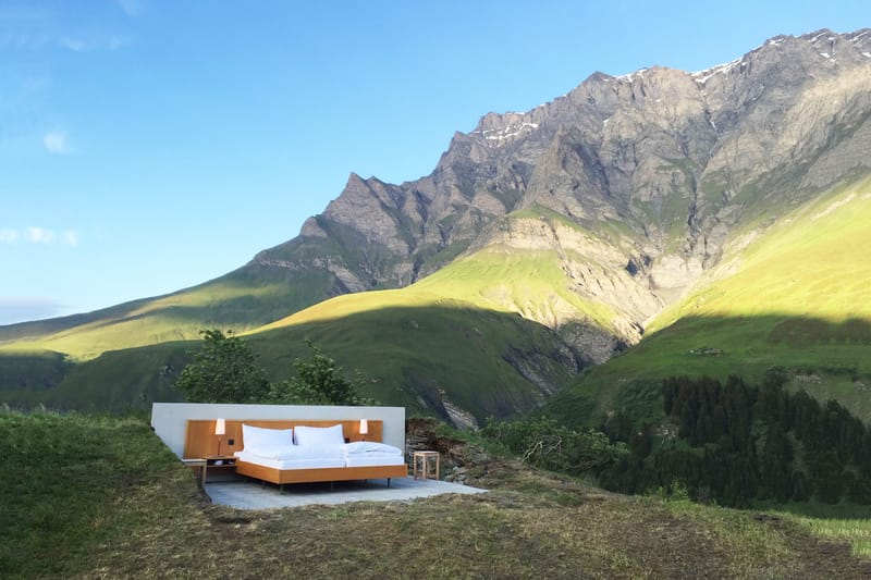 This Wall-Less Hotel Shows Ultimate Panoramic Views of the Swiss Alps