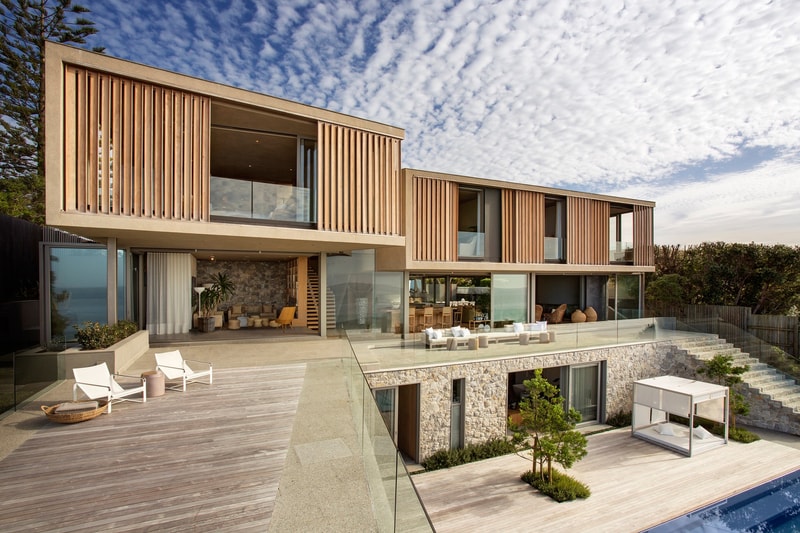 South Africa Beach House With a Captivating Ocean View