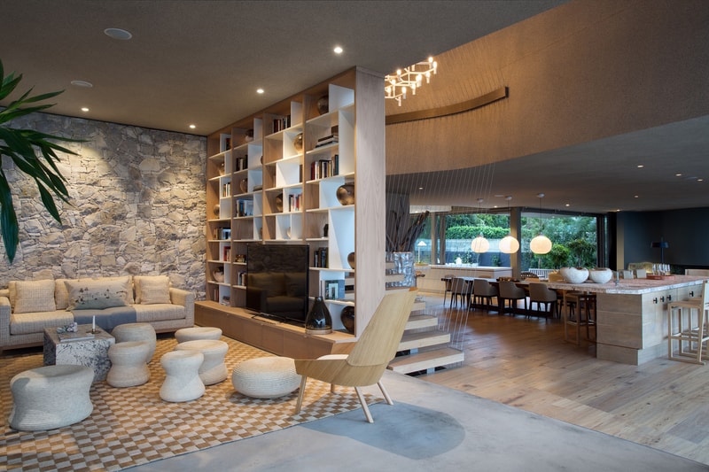 South Africa Beach House With a Captivating Ocean View