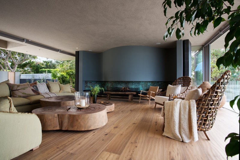 South Africa Beach House With a Captivating Ocean View