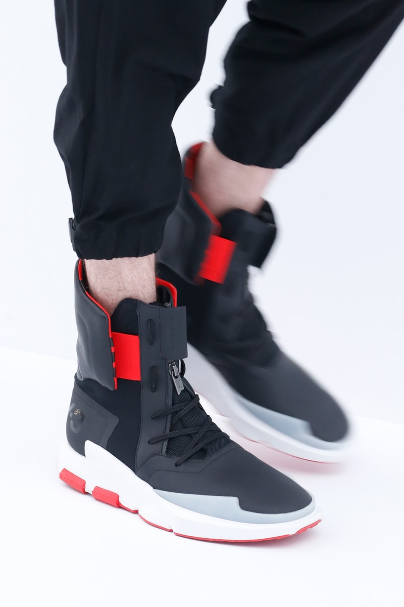 Take a First Look at the Y-3 2017 Spring/Summer Footwear Collection