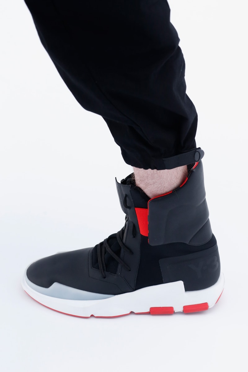 Take a First Look at the Y-3 2017 Spring/Summer Footwear Collection