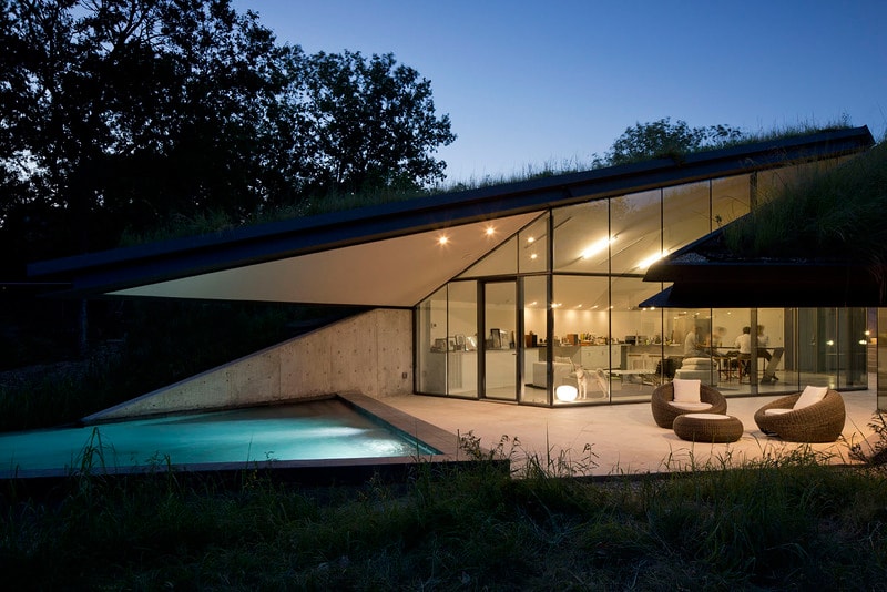Edgeland House by Bercy Chen