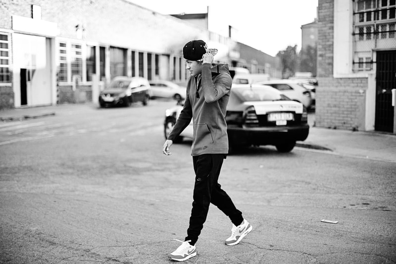 Kyrie Irving, Kevin Durant, Neymar Nike Tech Pack 2016 Fall