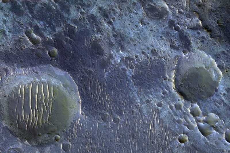 NASA Releases 1,000 Mars Photos