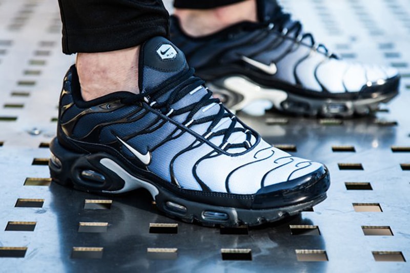 Nike Air Max Plus "Navy Fade"