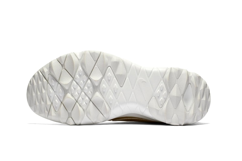 Nike Blazer Golf Shoe in All Gold