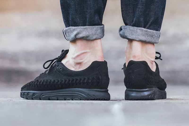 Nike Mayfly Woven "Triple Black"