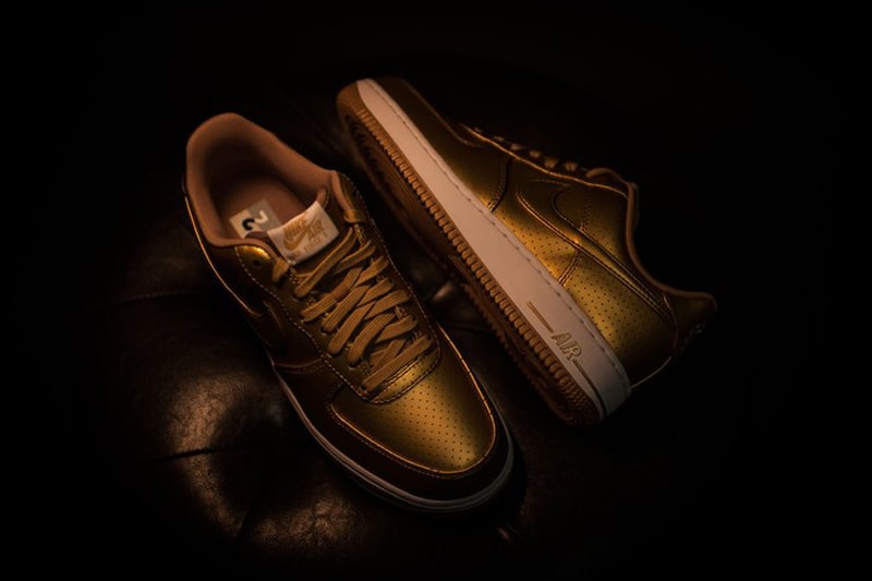 Nike Air Force 1 Low Metallic Gold