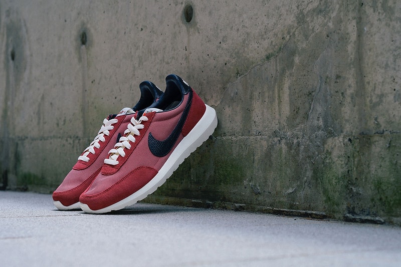 Nike Roshe Daybreak NM Red And Blue Sneakers