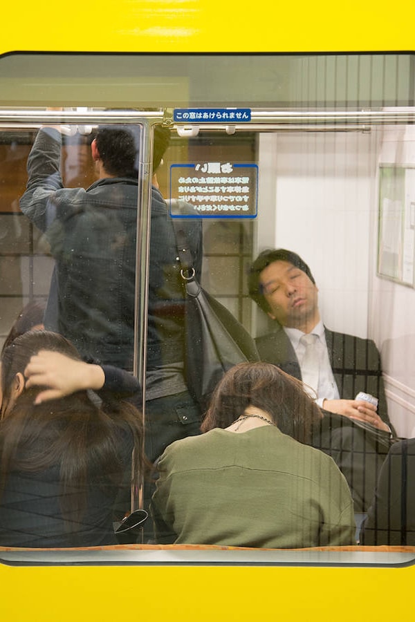 See Tokyo Subway Riders Through Skander Khlif's Photos