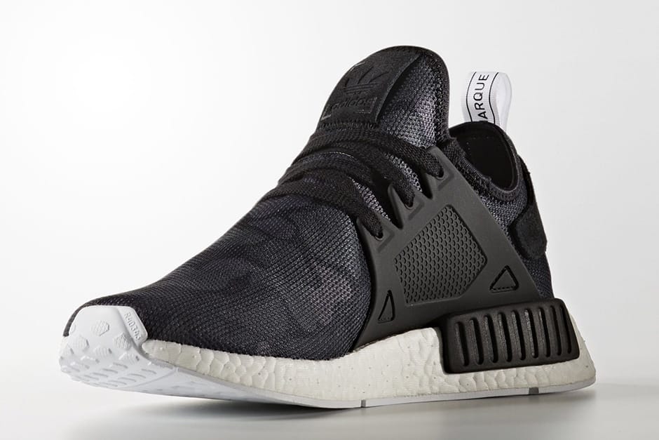 nmd xr1 black and white