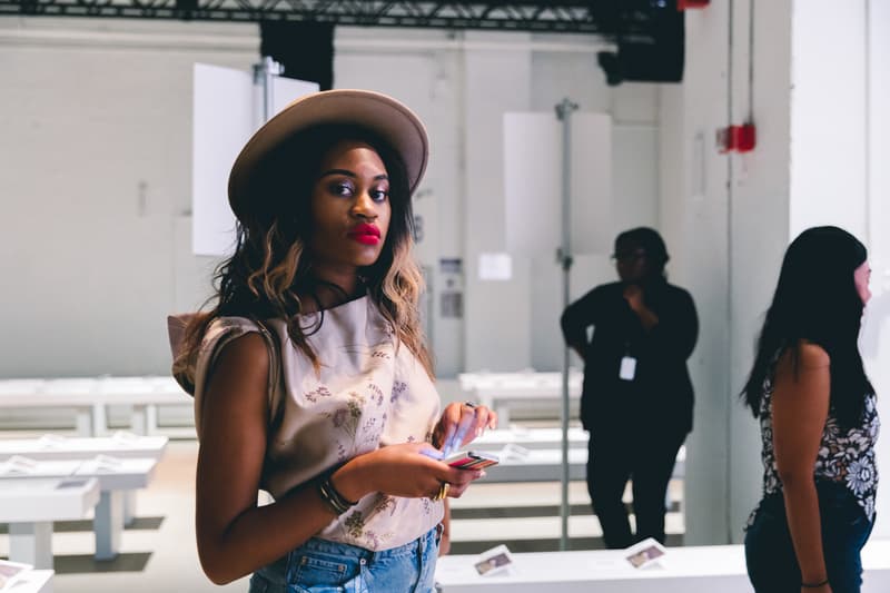 Band of Outsiders NYFW 2016 Backstage Spring Summer 2017