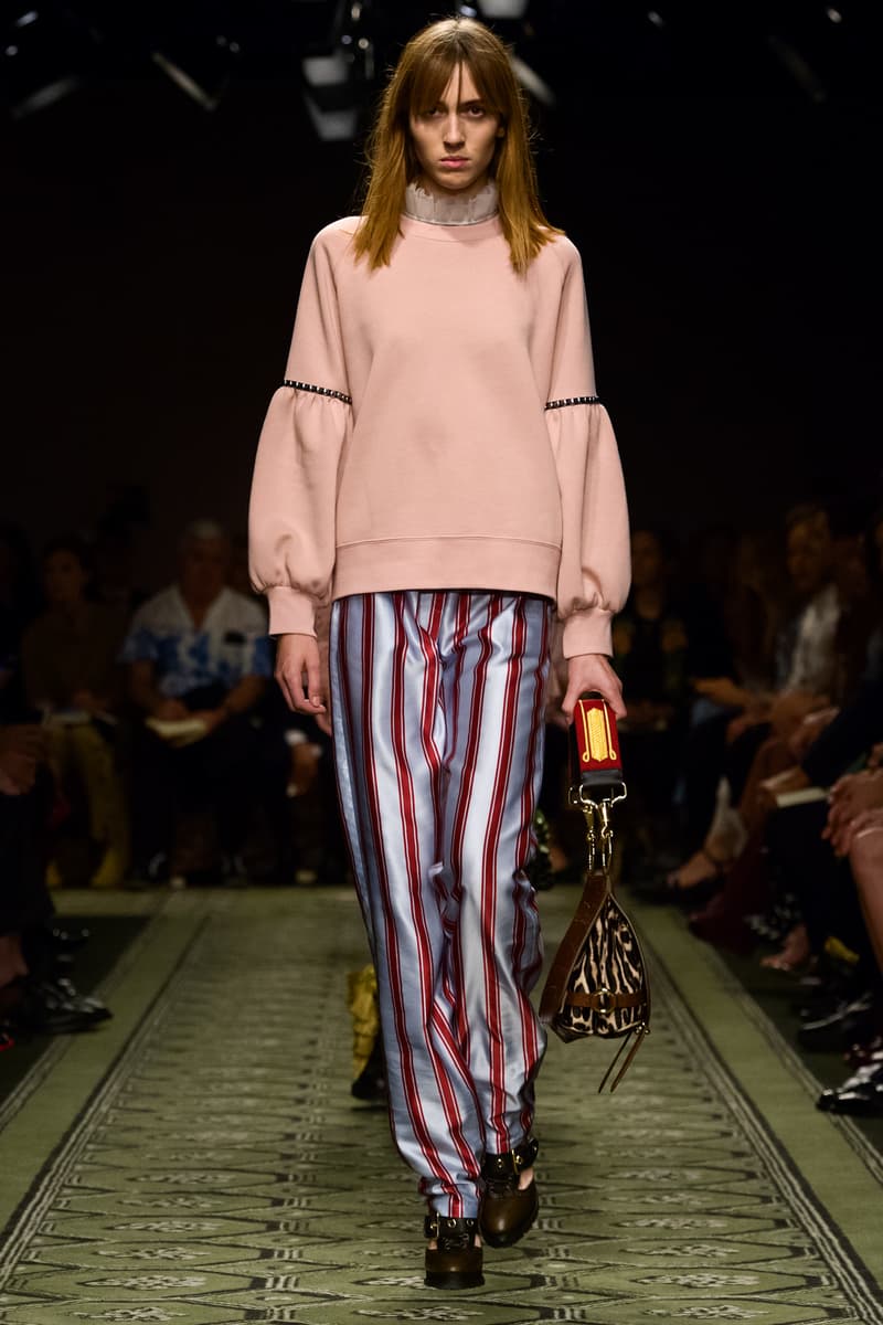 Burberry 2016 september collection runway show
